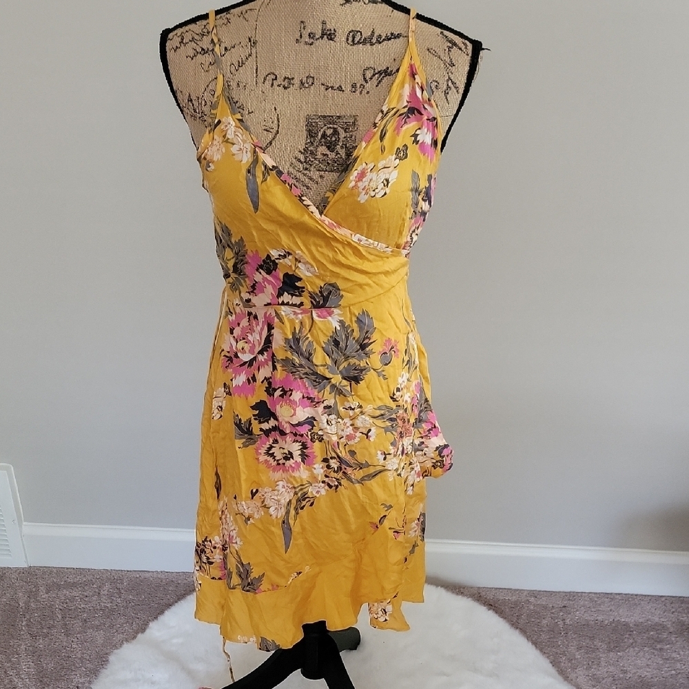 MINKPINK Yellow Floral Midi Dress